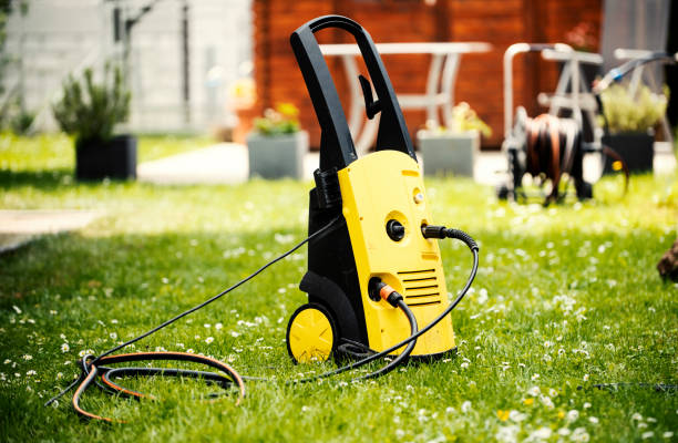 Best Driveway Pressure Washing  in Holiday Valley, OH